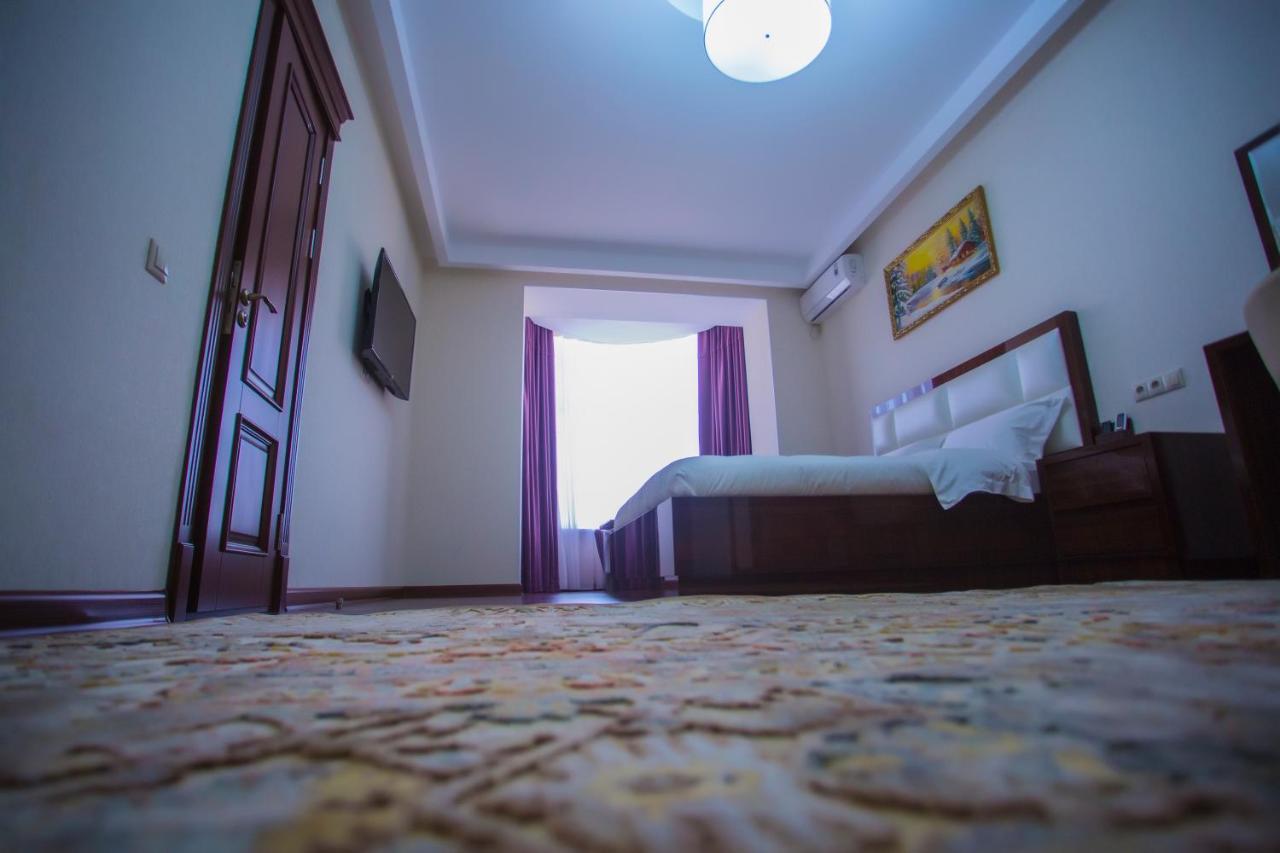 Hotel Ayni 杜尚别 外观 照片
