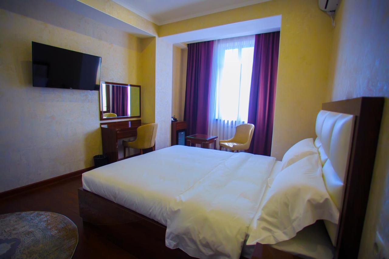 Hotel Ayni 杜尚别 外观 照片