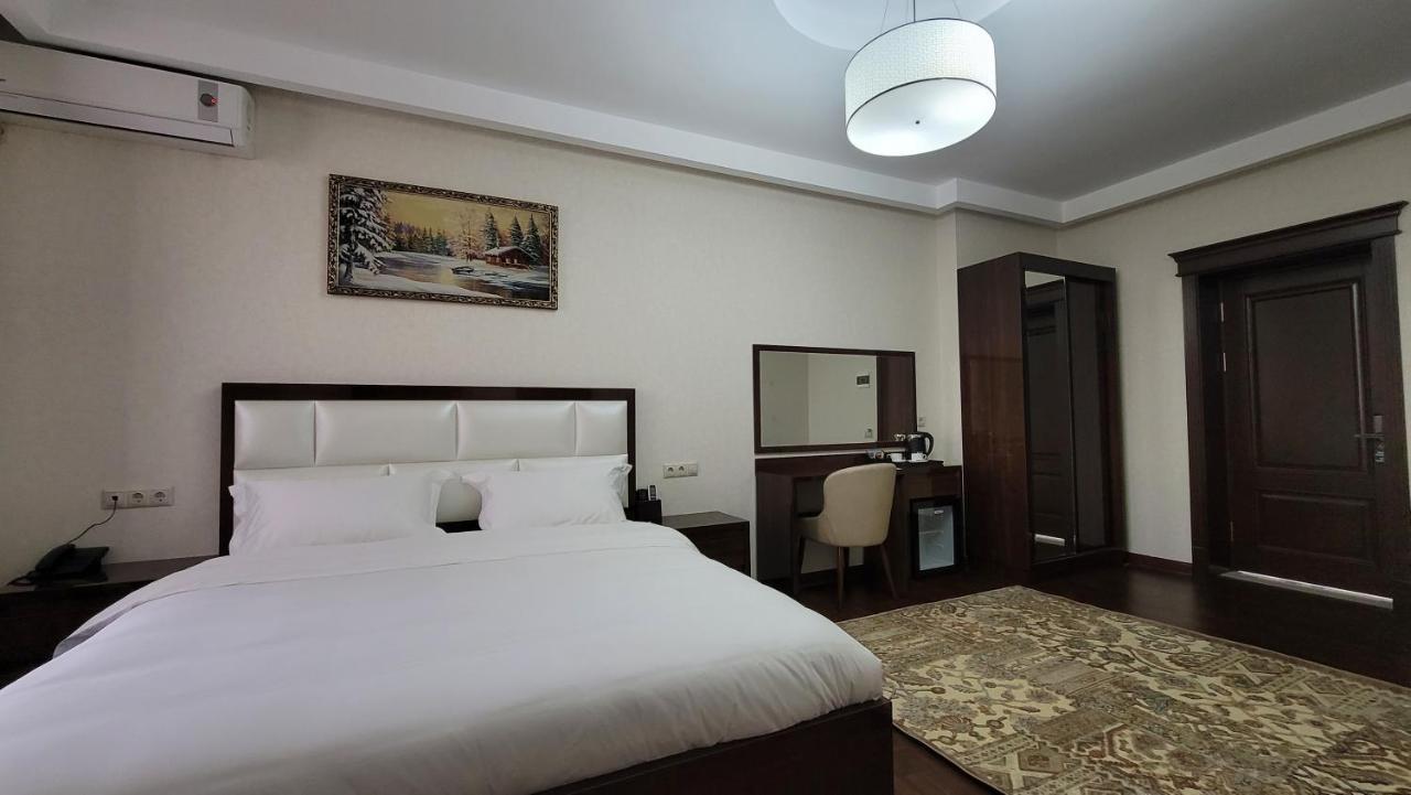 Hotel Ayni 杜尚别 外观 照片