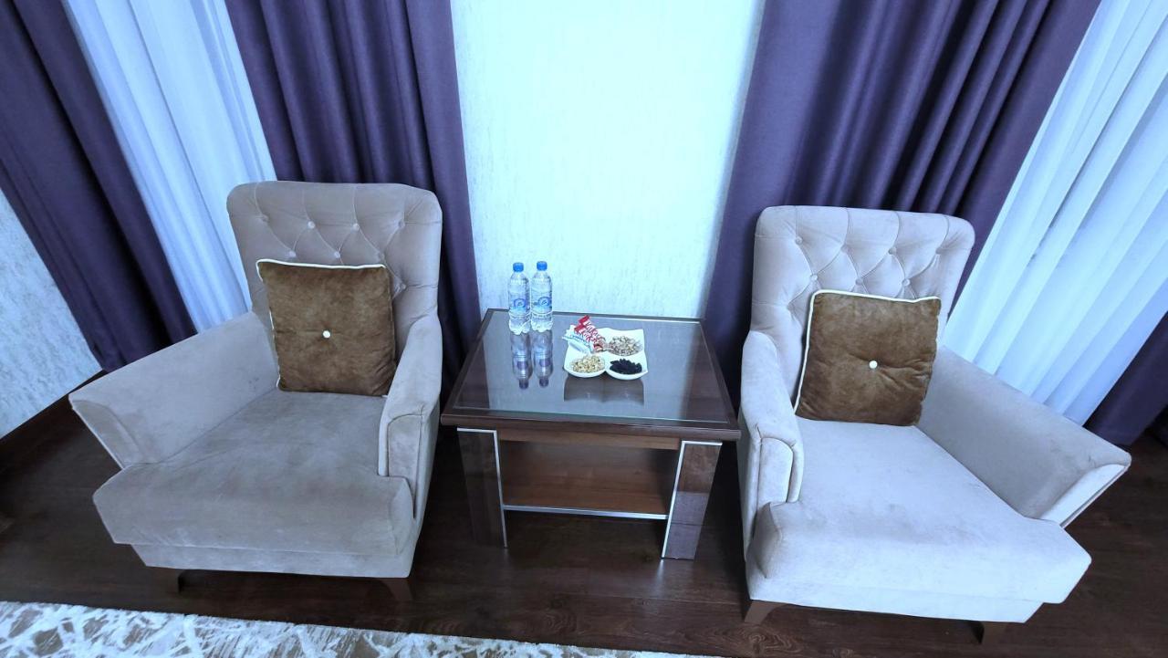 Hotel Ayni 杜尚别 外观 照片