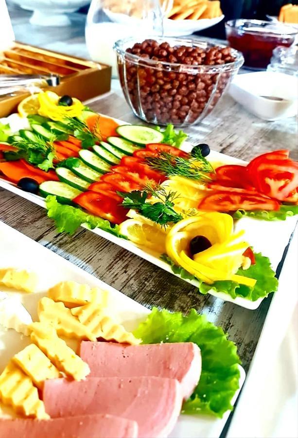 Hotel Ayni 杜尚别 外观 照片