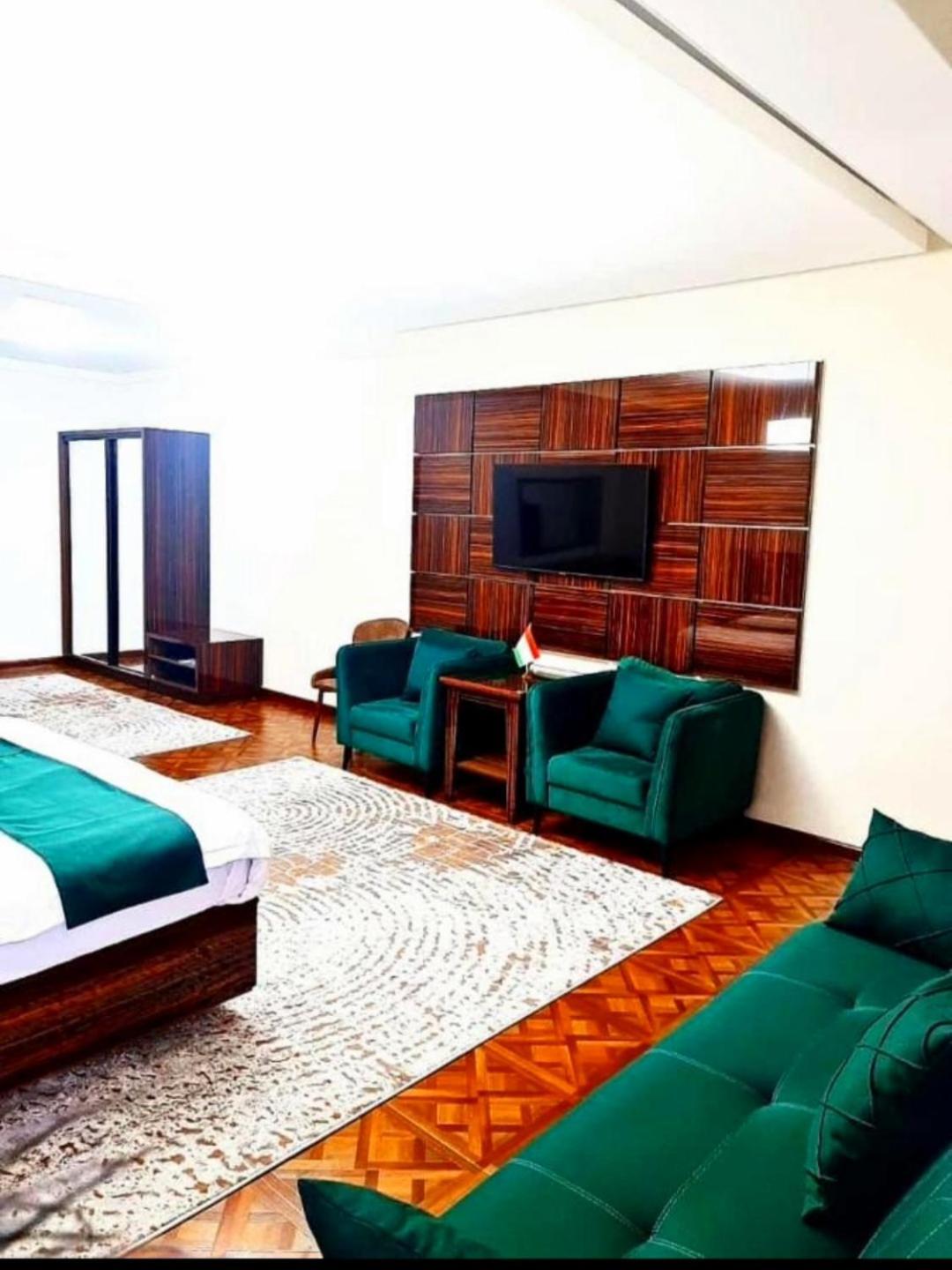 Hotel Ayni 杜尚别 客房 照片