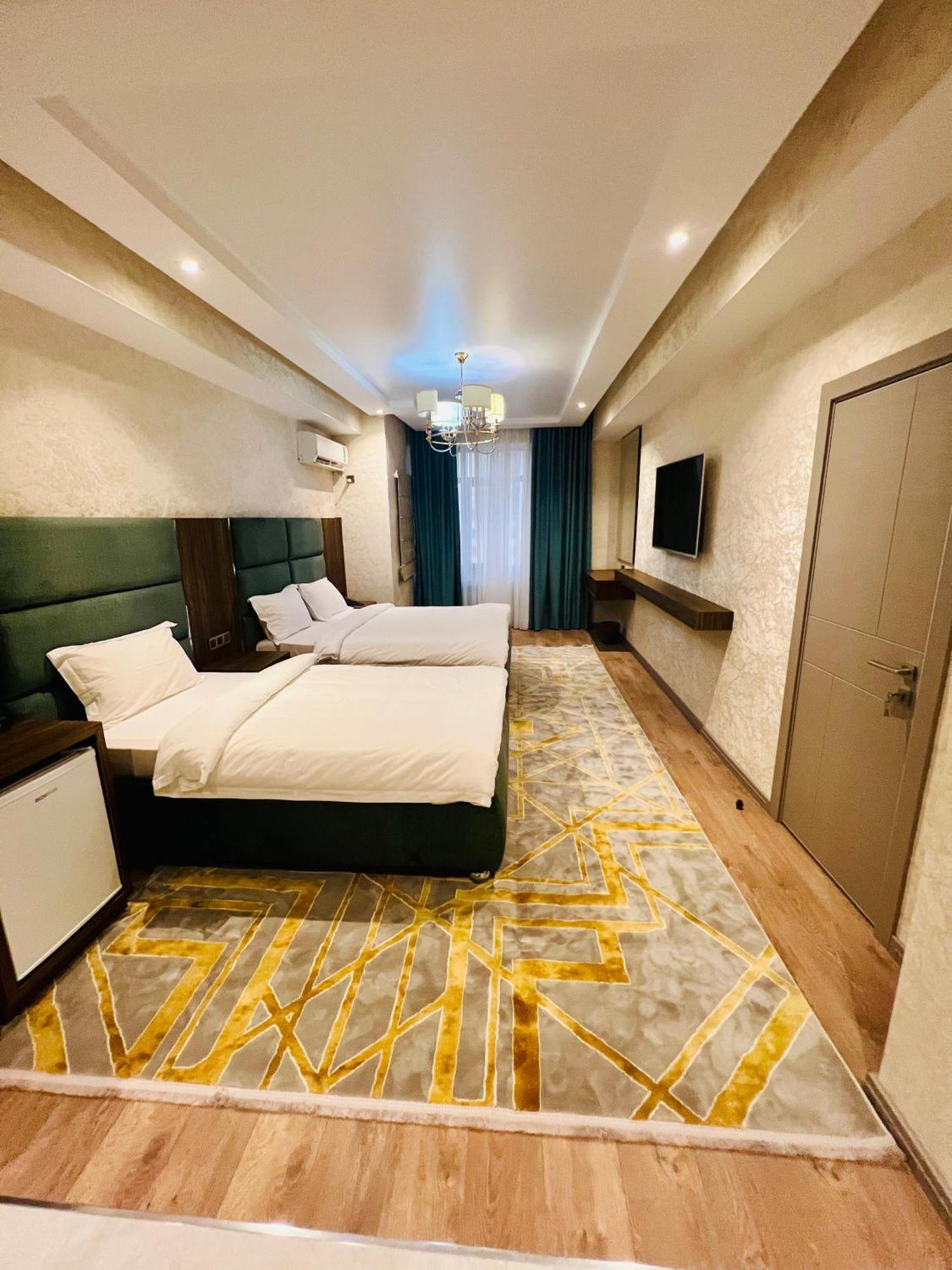 Hotel Ayni 杜尚别 外观 照片